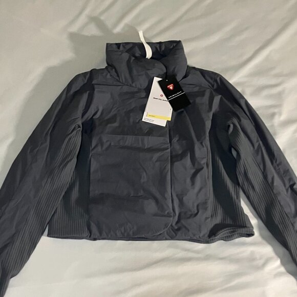 BRAND NEW Lululemon Sleek City Jacket - Picture 4 of 9